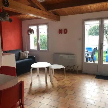 Casa vacanze Maison Barbâtre, 2 Pièces, 4 Personnes - Fr-1-224b-123