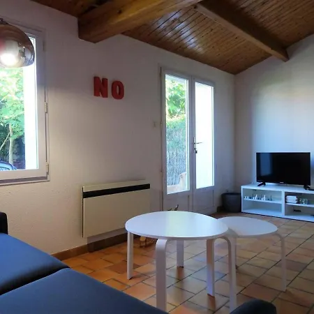 Casa vacanze Maison Barbâtre, 2 Pièces, 4 Personnes - Fr-1-224b-123
